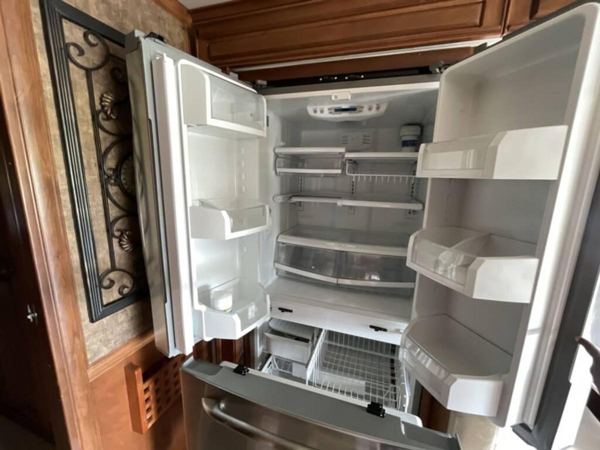 Used 2011 Tiffin Phaeton 40QKH