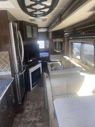 Used 2021 Fleetwood Southwind