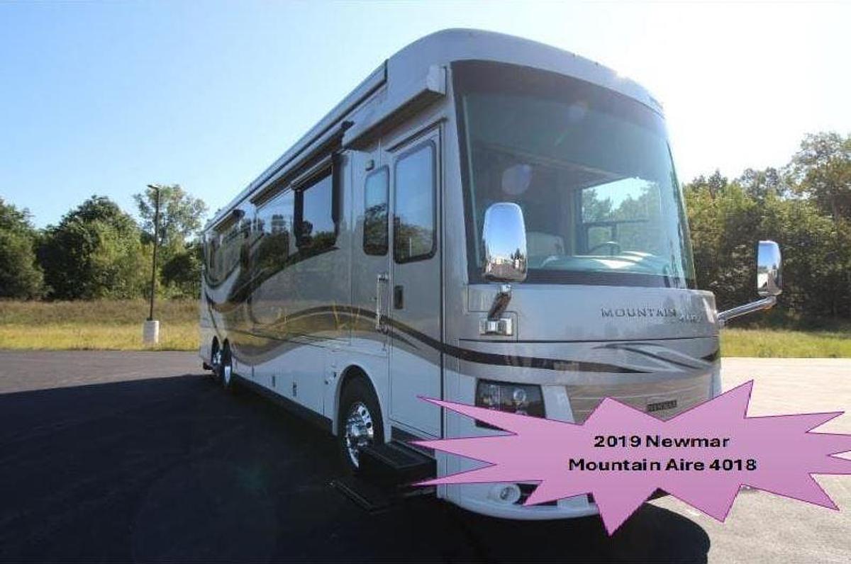 Used 2019 Newmar Mountain Aire 4018
