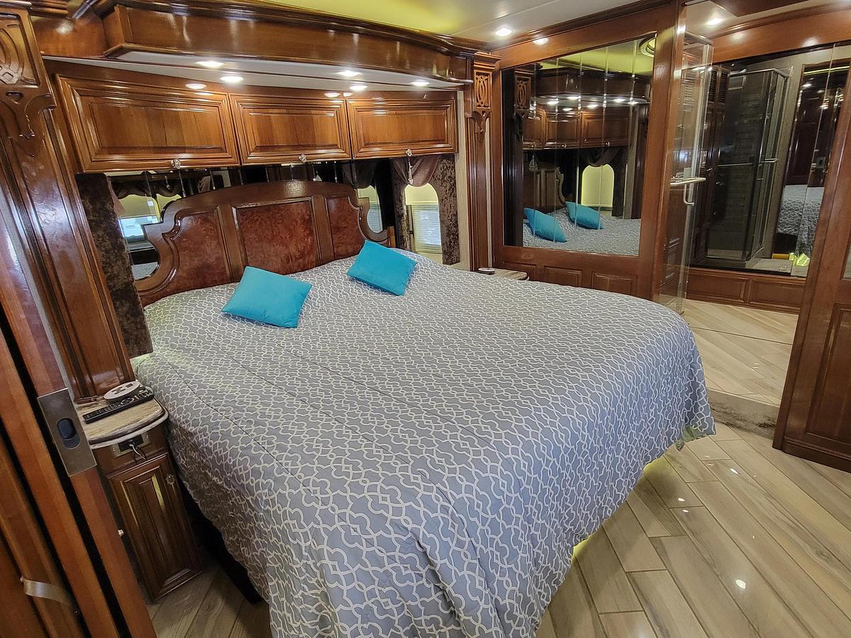 Used 2016 Newmar Essex 4565 Class A Motorhome