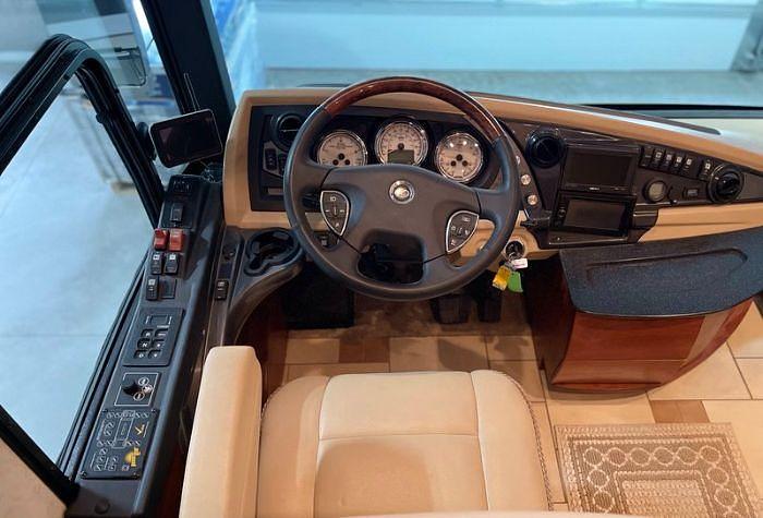 Used 2011 American Coach American Tradition 42M