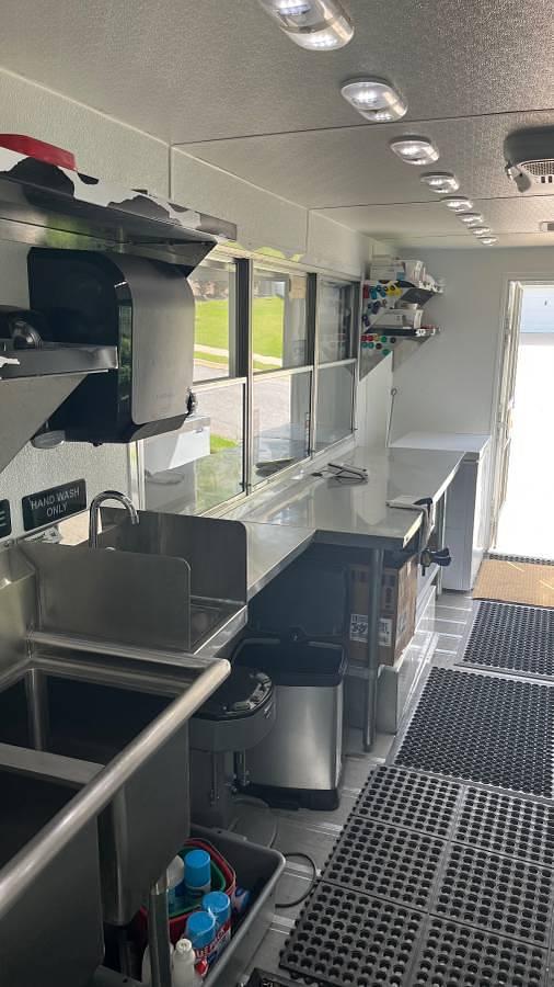 Used 2009 Ford F350 Ice Cream Food Truck