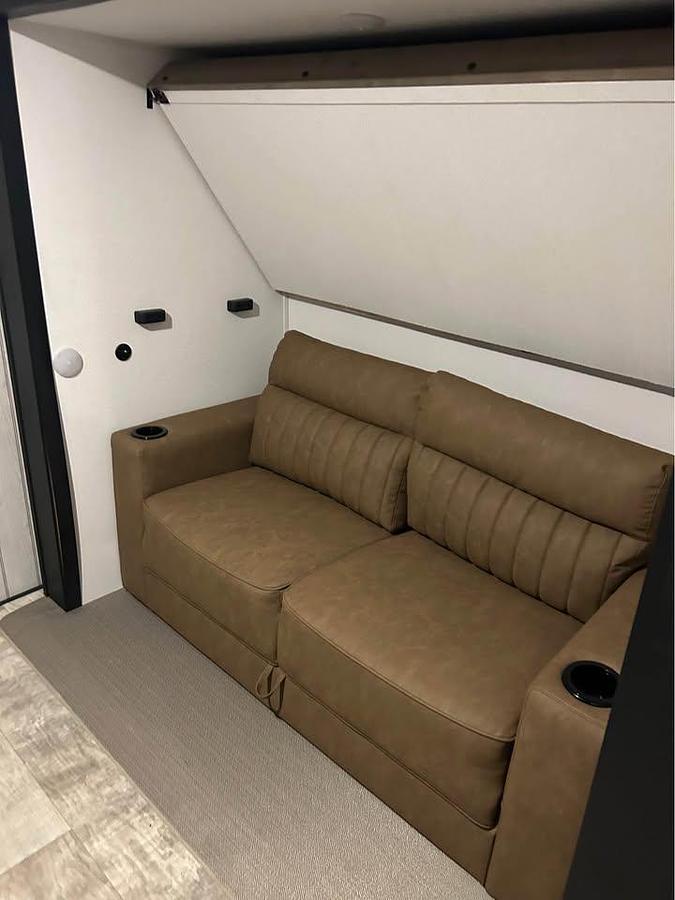 Used 2025 Palomino Puma 32RBFQ