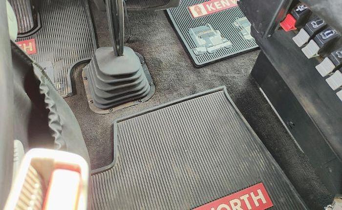 Used 2013 KENWORTH T800