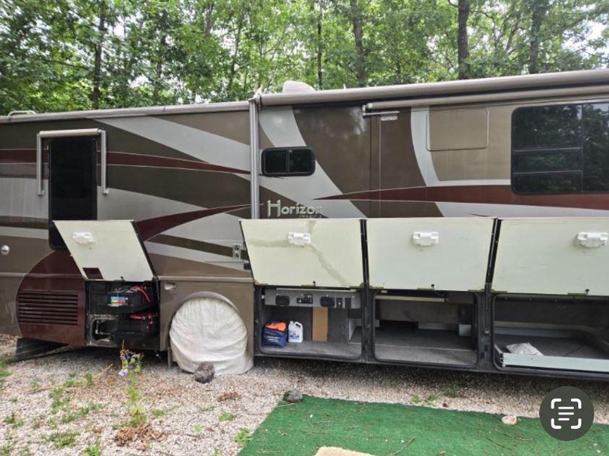 Used 2004 ITASCA HORIZON 36GD Class A Motorhome