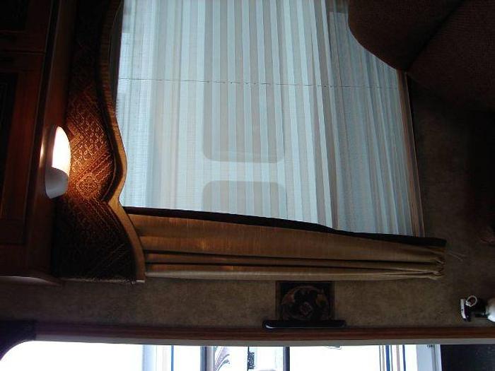 Used 2011 Keystone Montana Mountaineer 295RKD