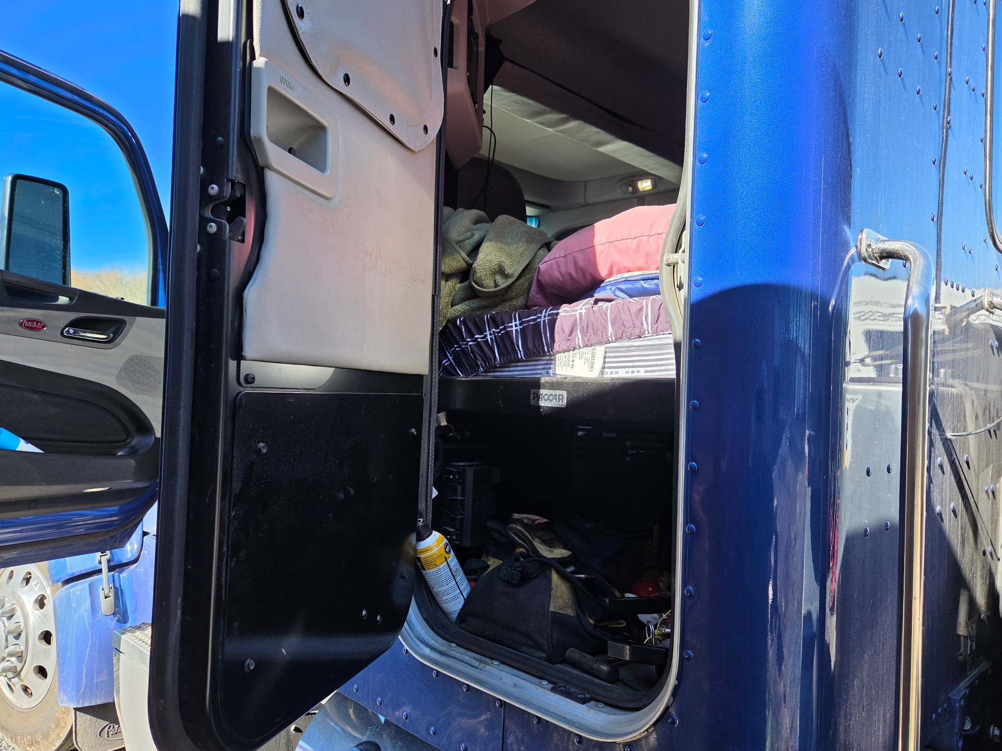 Used 2025 Peterbilt 567