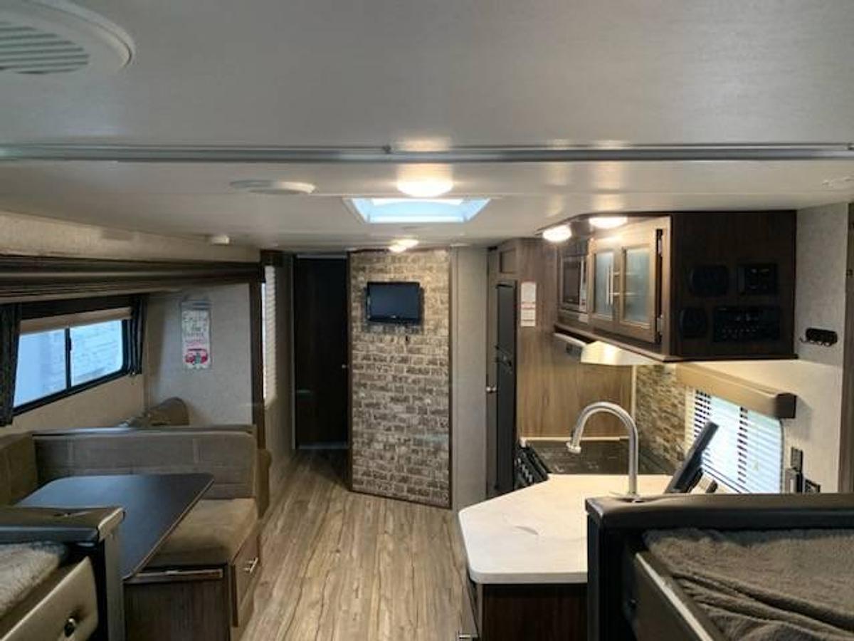 Used 2018 Forest River 29TE