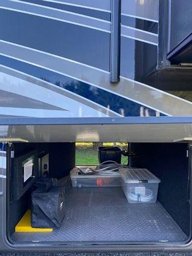 Used 2022 Keystone Montana Legacy 3781RL