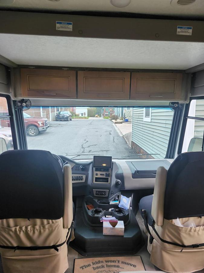 Used 2021 Coachmen Mirada 32SS
