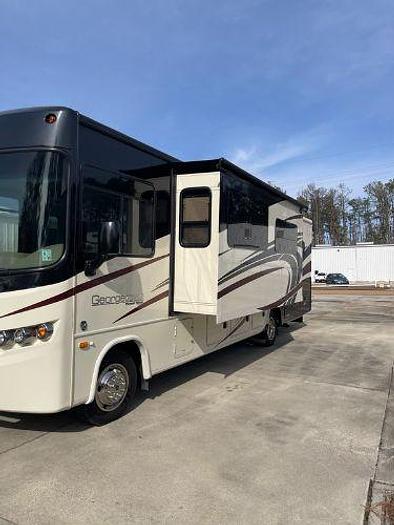 Used 2017 Forest River Georgetown 329DS