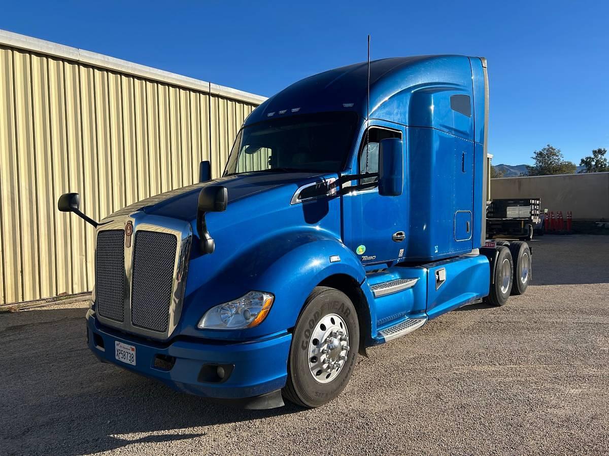 Used 2020 Kenworth T680 Sleeper Semi Truck