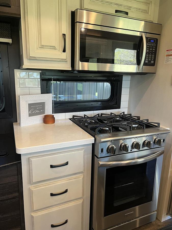 Used 2023 Jayco North Point 390CKDS Fifth Wheel