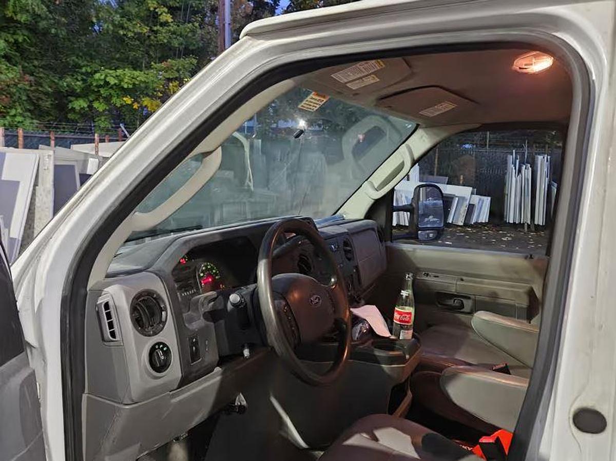 Used 2018 Ford E350 Super Duty Cutaway Box Truck