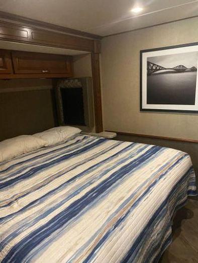 Used 2016 Fleetwood Bounder 33C