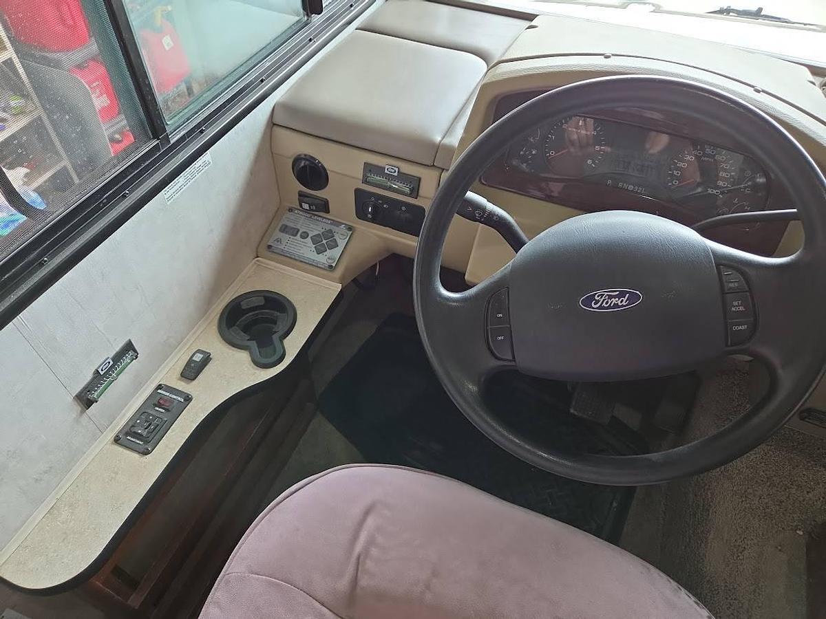 Used 2007 Fleetwood Bounder