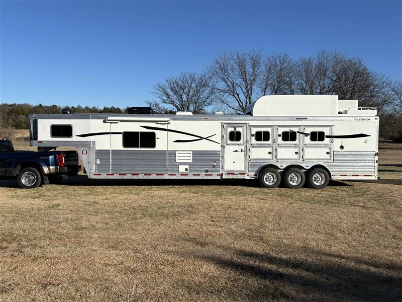 Used 2023 Platinum Coach 4 Horse Side Load