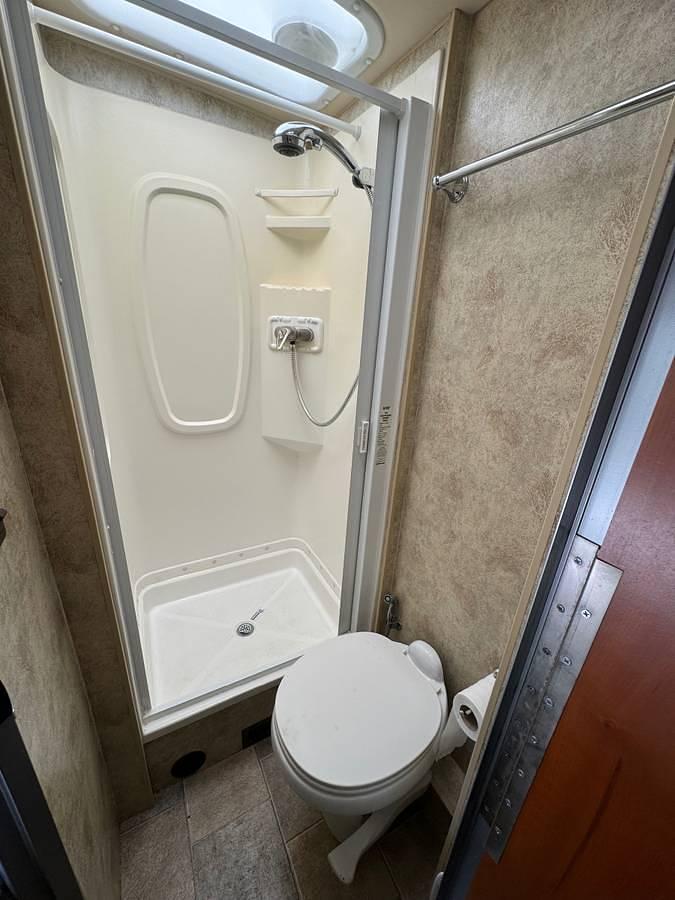 Used 2011 Winnebago View 24J