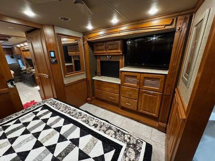 Used 2017 Tiffin Motorhomes Phaeton 40QBH