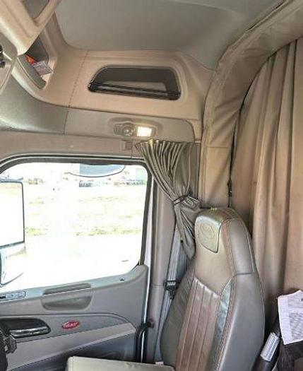 Used 2020 Peterbilt 567