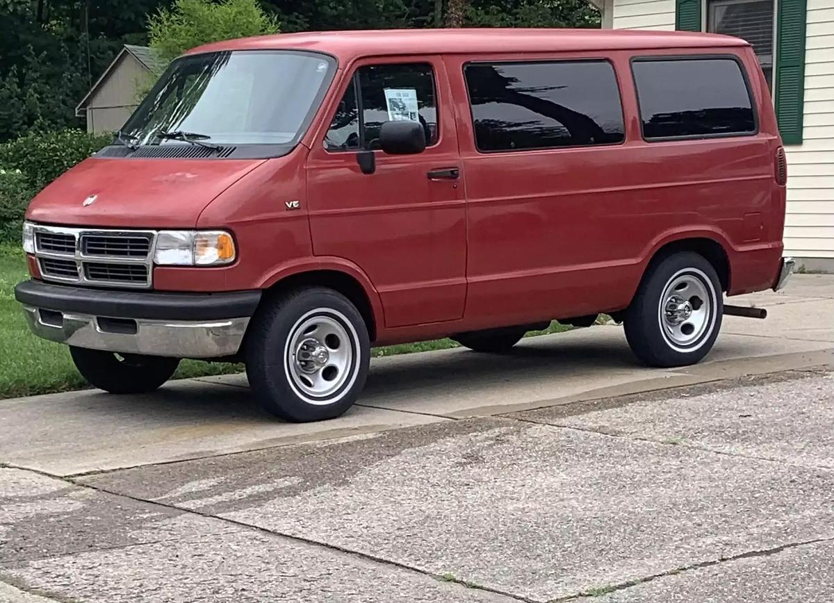 Used 1995 Dodge Ram Van B1500