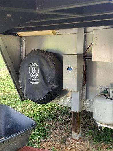 Used 2010 Merhow Aluma Star Three Horse Trailer with Living Quarters