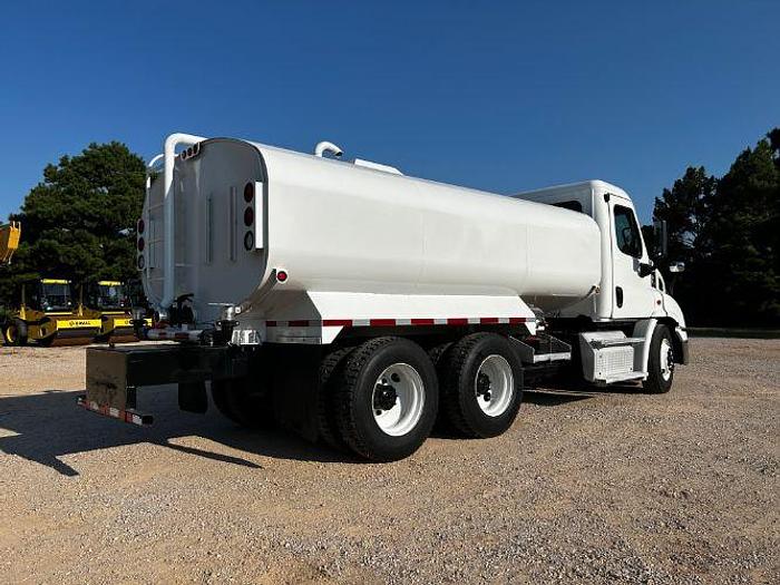 Used 2013 Freightliner Cascadia