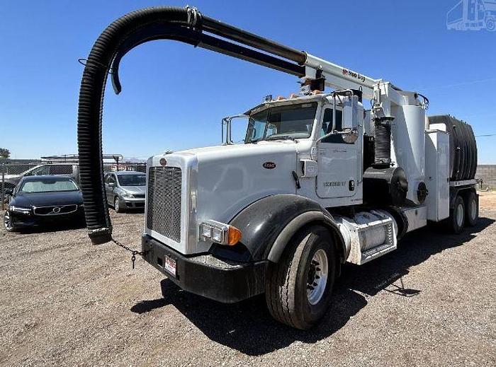 Used 2013 Peterbilt 365 Mud Dog 1000 Hydro Excavation Truck