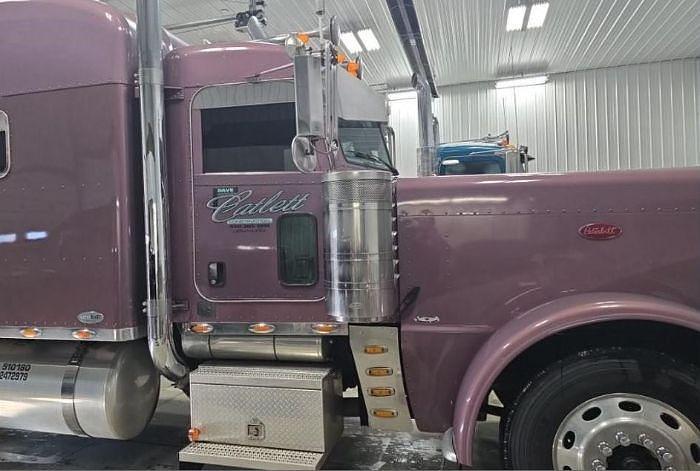 Used 2008 Peterbilt 389