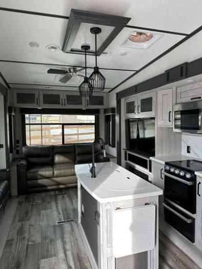 Used 2023 Keystone Montana High Country 295RL