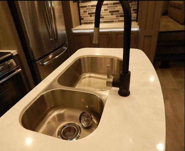 Used 2021 Keystone Montana 3761FL