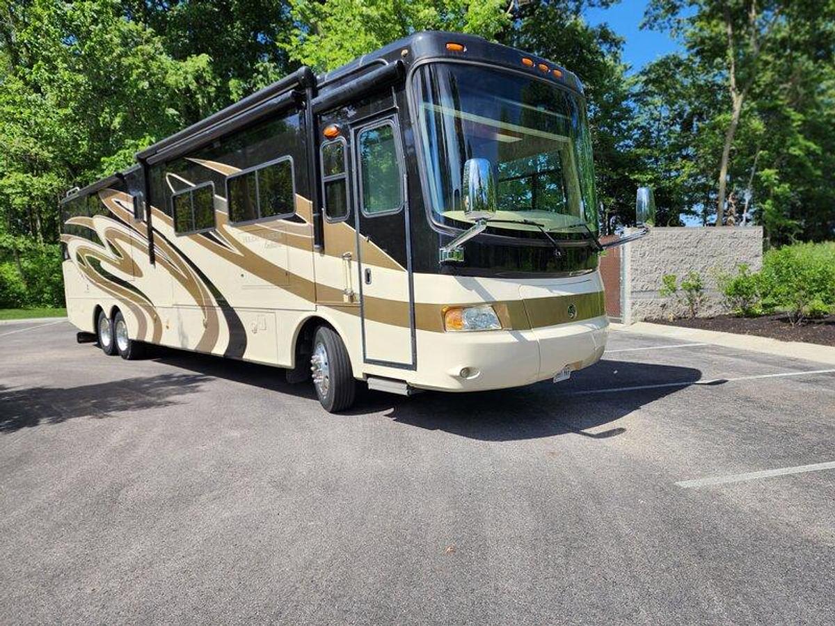 Used 2011 Holiday Rambler Endeavor 43DFT