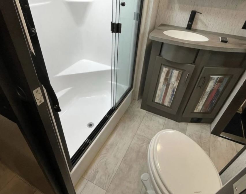 Used 2021 Grand Design MOMENTUM 376THS Fifth Wheel