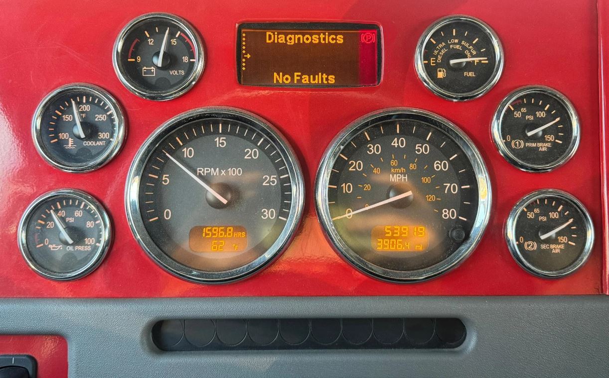 Used 2022 Peterbilt 389 Sleeper Semi Truck