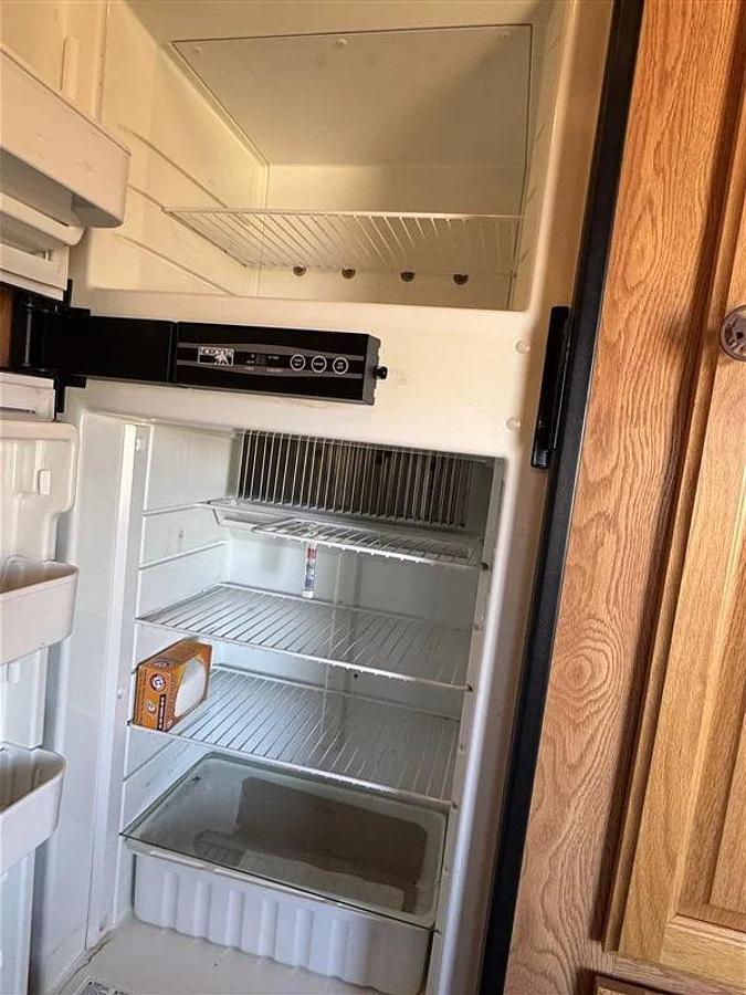 Used 2006 Kiefer Built Evolution 4 Horse