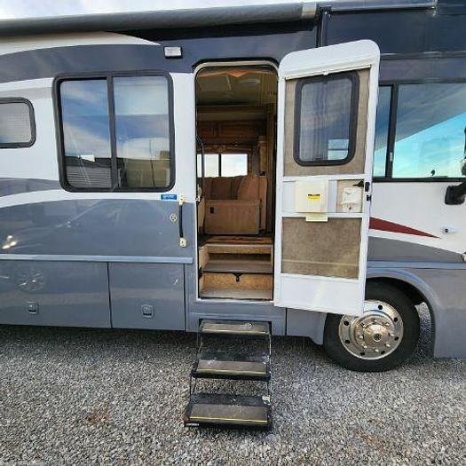Used 2012 Winnebago SIGHTSEER 36V