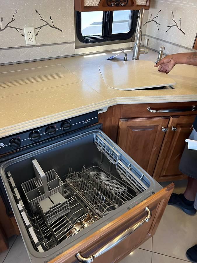 Used 2013 Tiffin Motorhome Phaeton 40QBH Class A Motorhome