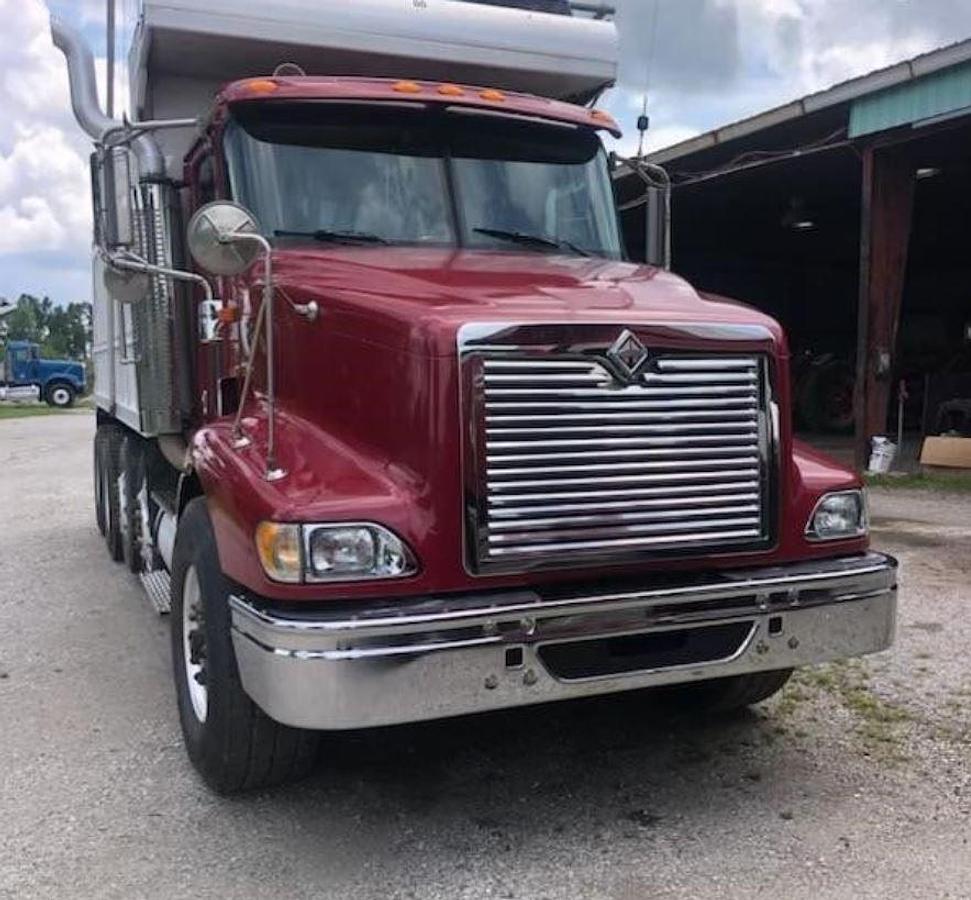 Used 2020 International 9200 Sleeper Semi Truck