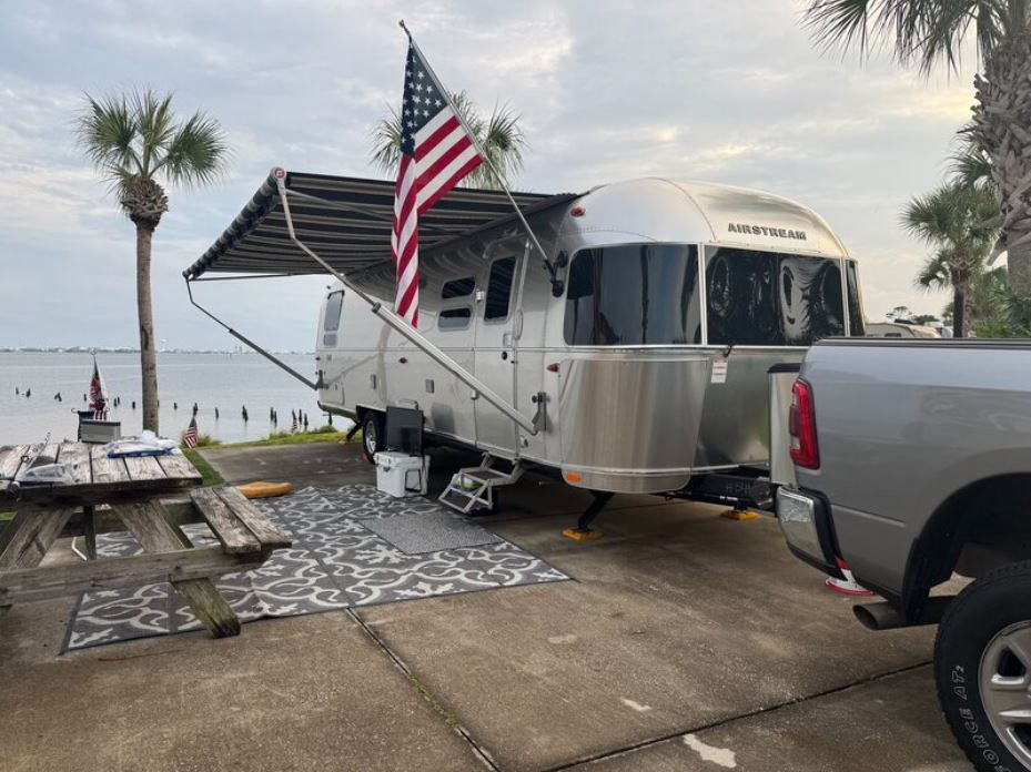 Used 2024 Airstream Globetrotter 30RB Twin