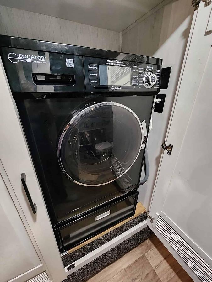 Used 2023 Heartland Big Horn 3700 RL