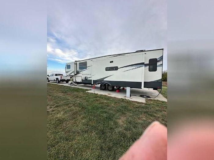 Used 2021 Keystone Montana 3781RL