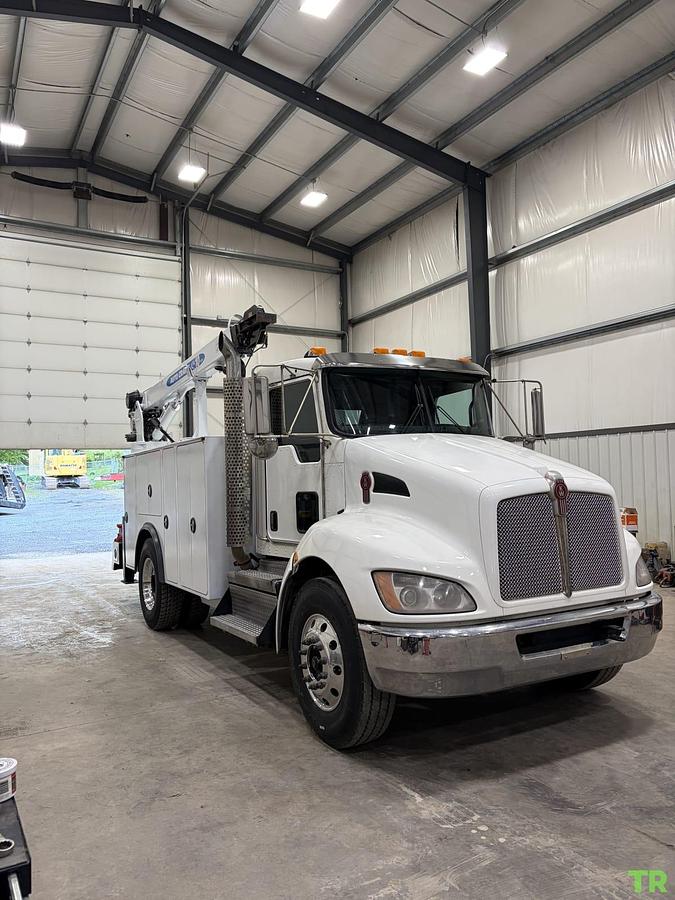 Used 2020 Kenworth T270 Service Truck with Auto Crane Titan 60 Mechanics Bed