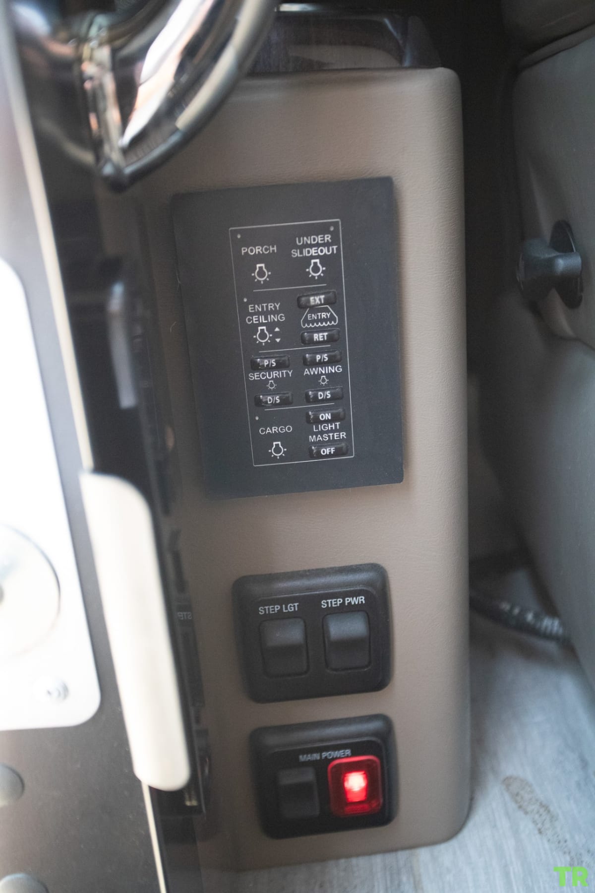 Used 2020 Entegra Aspire 44R | 450 HP Cummins Diesel | Bath & Half | Luxury Coach | Only 16,000 Miles