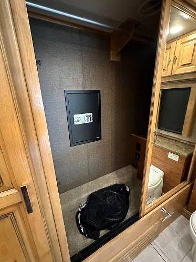 Used 2017 Tiffin Phaeton 40IH