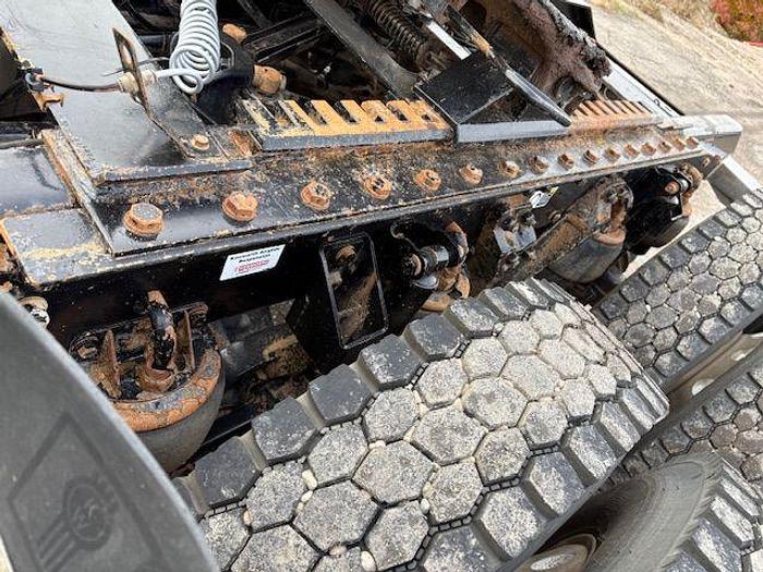 Used 2021 KENWORTH T880 Sleeper Semi Truck