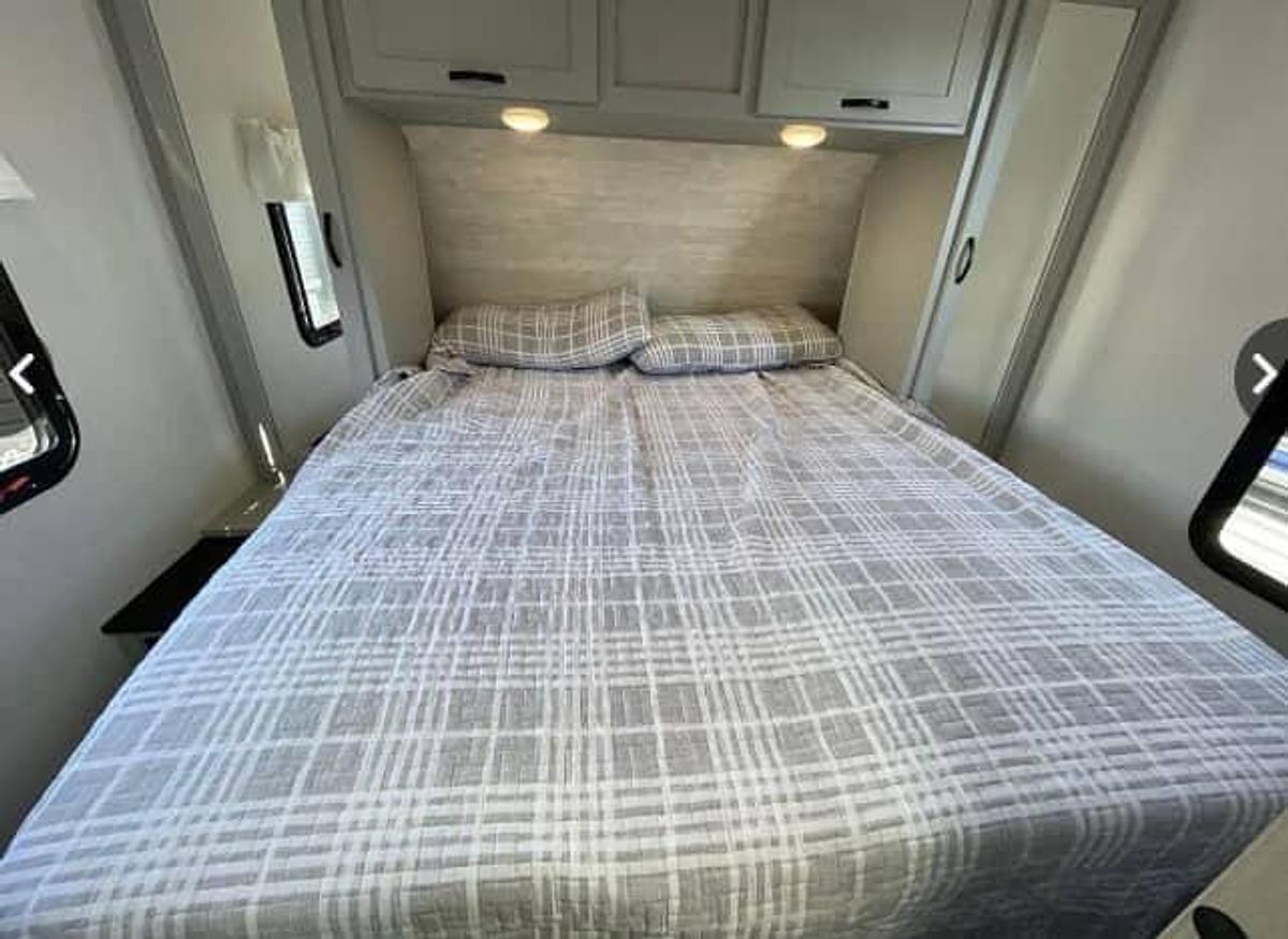 Used 2021 Forest River Vibe 29BH Travel Trailer