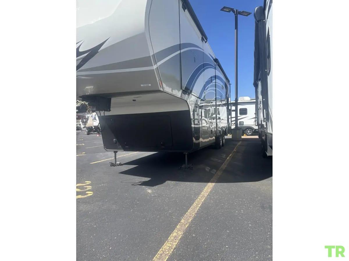 Used 2022 Vanleigh Beacon 34RLB