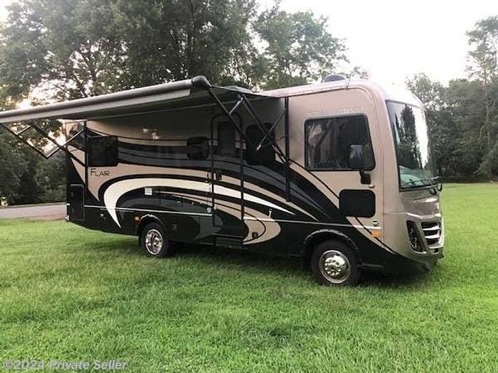 Used 2016 Fleetwood Flair 26E