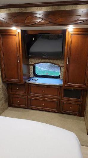 Used 2017 Newmar Ventana 3709