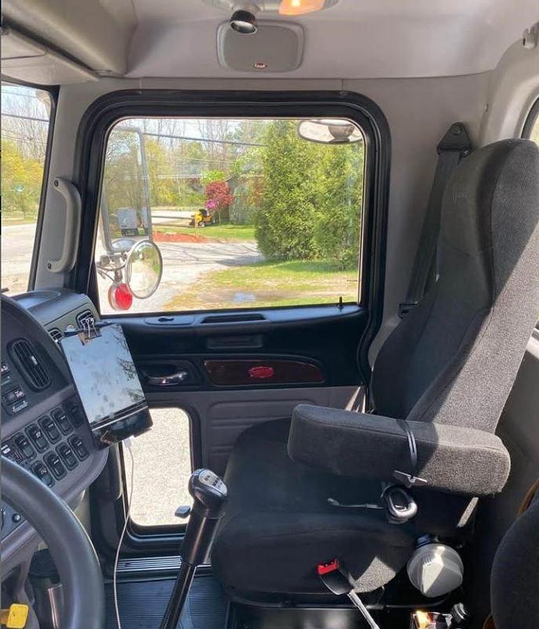 Used 2020 Peterbilt 389